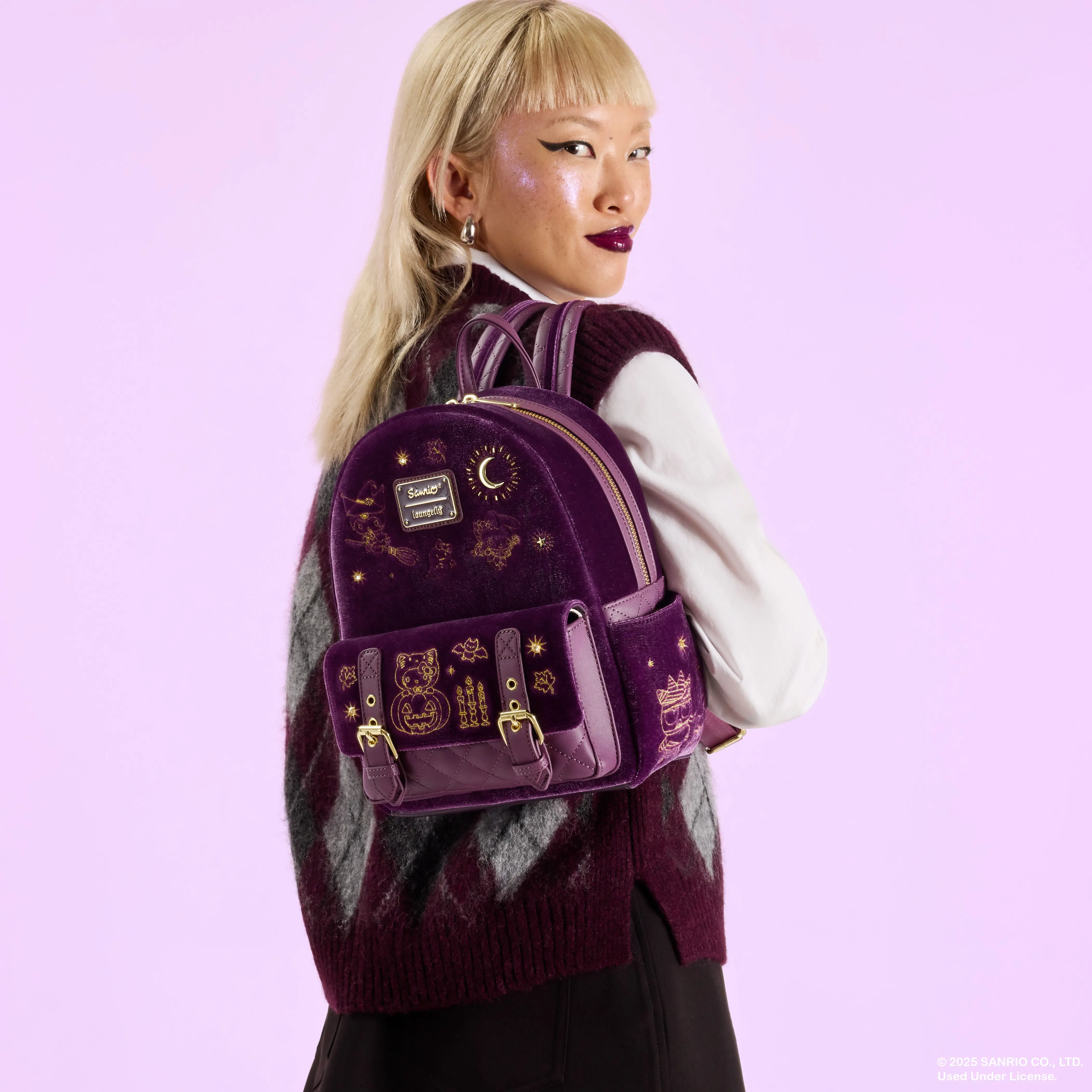 Sanrio Hello Kitty & Friends Exclusive Halloween Costume Velvet Mini Backpack - Image 2