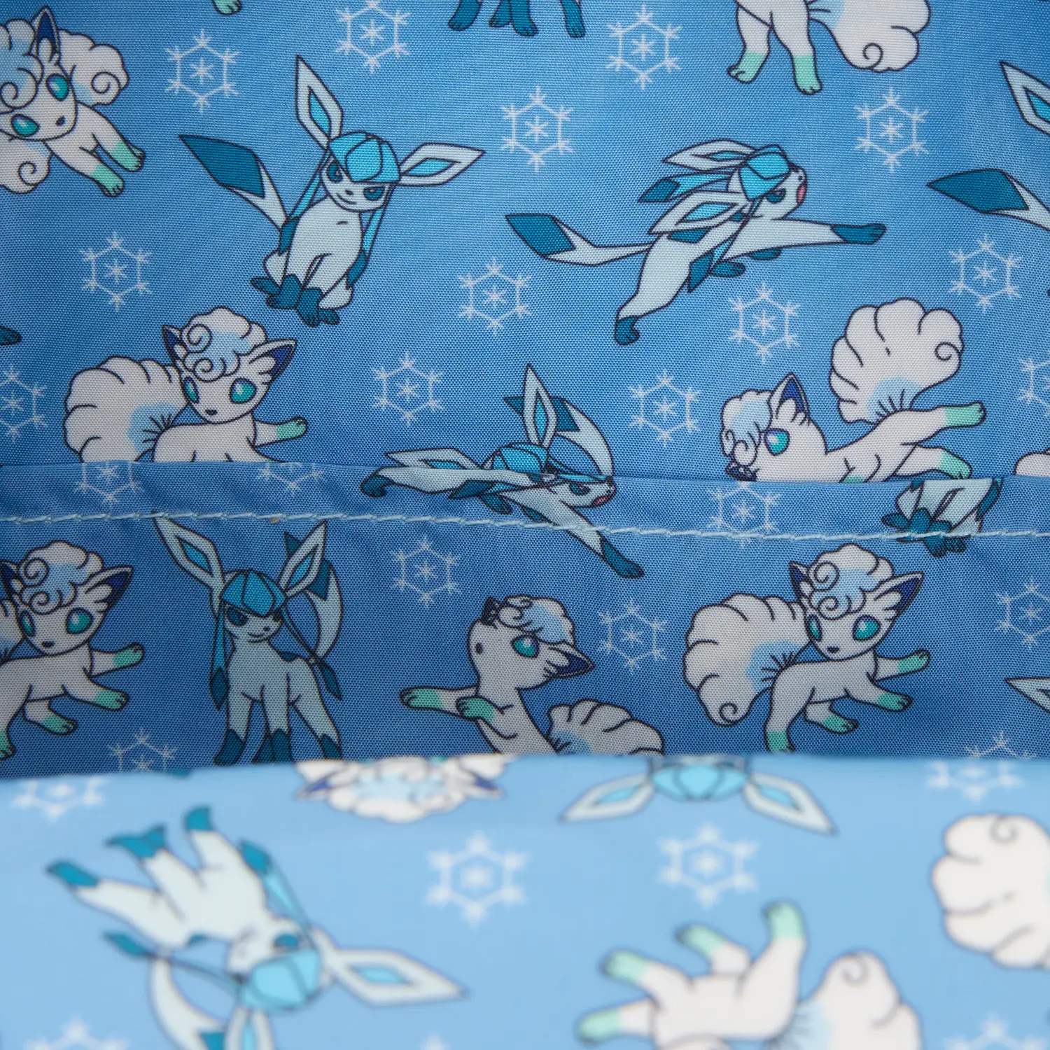Pokémon Ice Type Winter Mini Backpack - Image 9